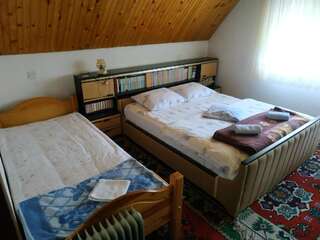 Проживание в семье Sobe KALJEVIĆ Жабляк Трехместный номер-5